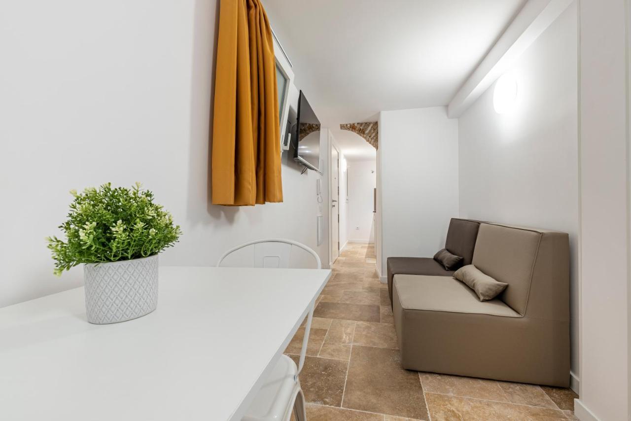 Appartamento Bajo Interior Sin Ventana En Barri Port Maritim Tarragona Esterno foto